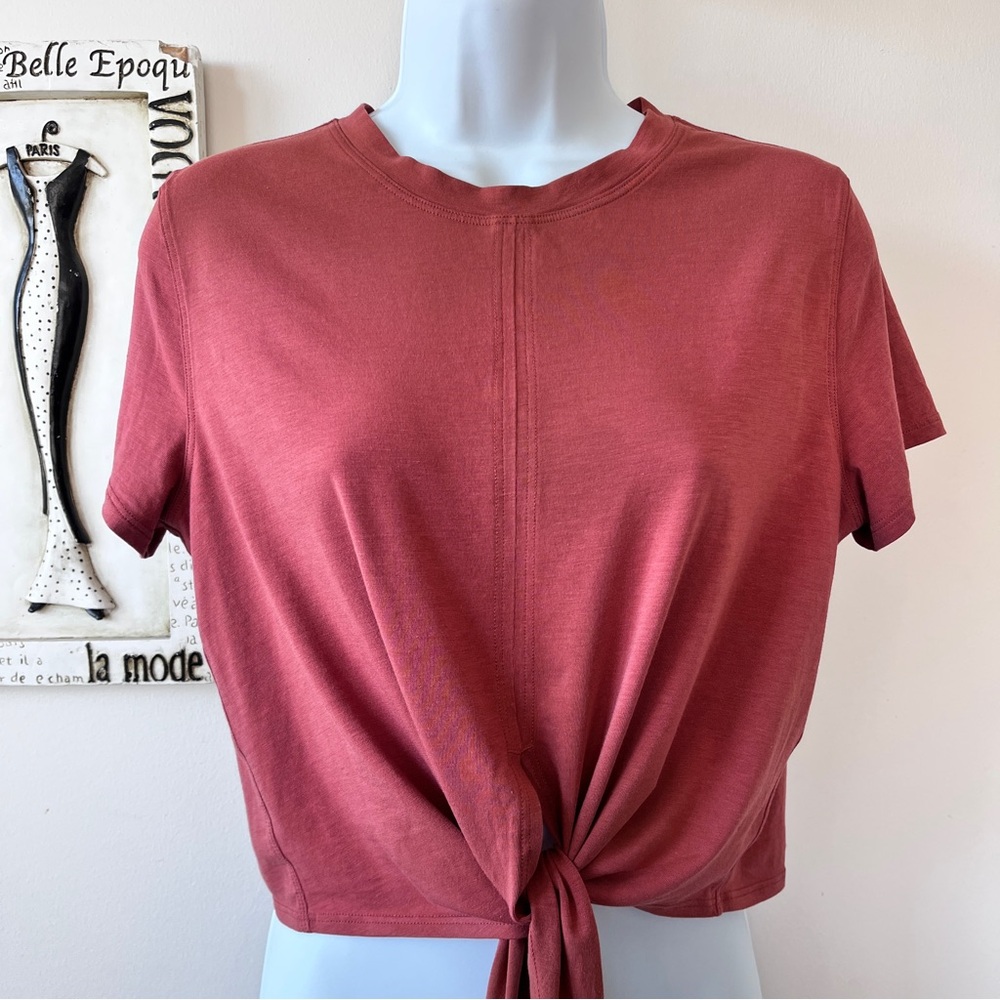 Lululemon Cotton Lycra Stretch Brick Short Sleeve Crop Tie Front Top